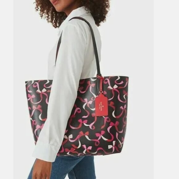 Kate Spade Wrapping Party Large Reversible Tote with Detachable Wristlet - Picture 3 of 10